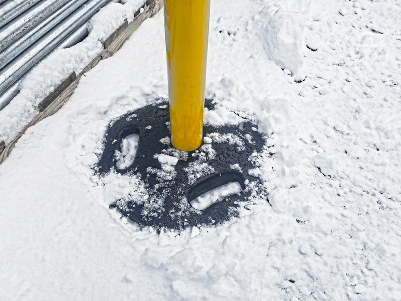 Rubber stanchion base in snow